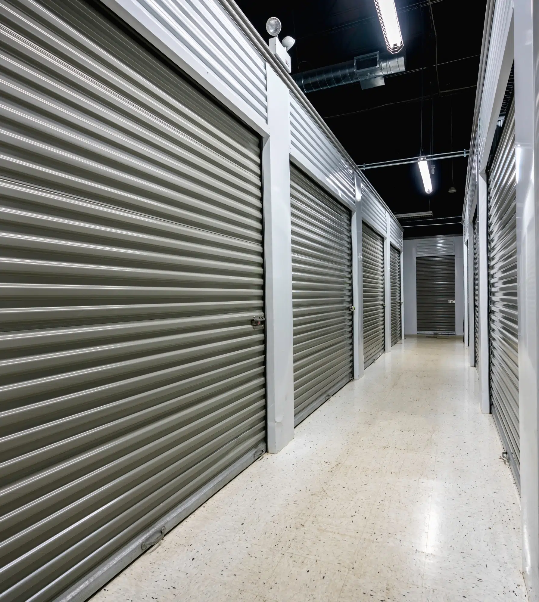AdobeStock_586095105 Garde meuble Courbevoie